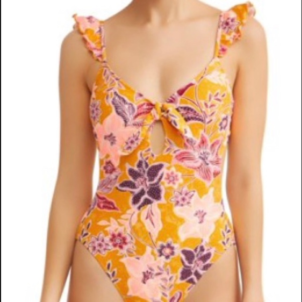 NWT one piece swimming suit